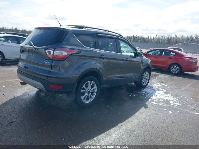 Продажа на аукционе авто 2017 Ford Escape Se, vin: 1FMCU9GD8HUB17985, номер лота: 12583267