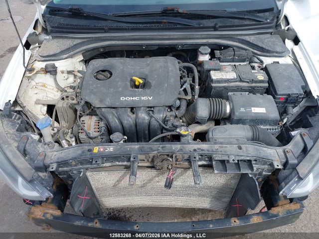 KMHD84LF0HU266216 Hyundai ELANTRA GL