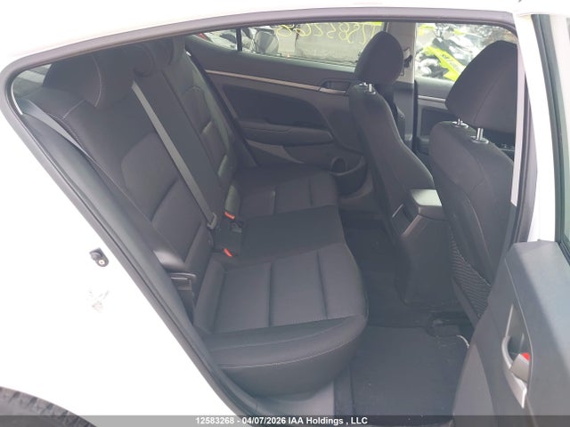 KMHD84LF0HU266216 Hyundai ELANTRA GL
