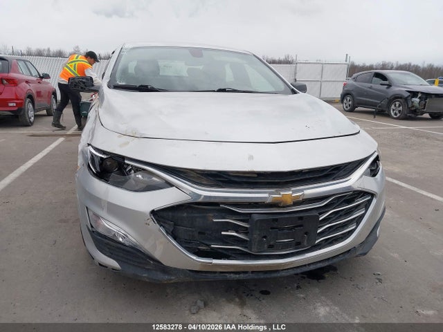 1G1ZB5ST3LF025622 Chevrolet Malibu
