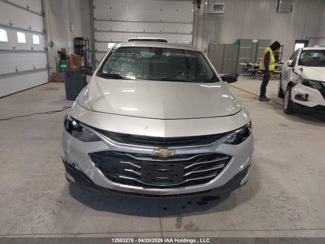 1G1ZB5ST3LF025622 Chevrolet Malibu