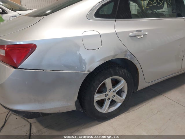 1G1ZB5ST3LF025622 Chevrolet Malibu