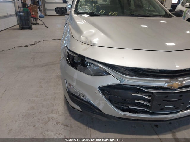 1G1ZB5ST3LF025622 Chevrolet Malibu
