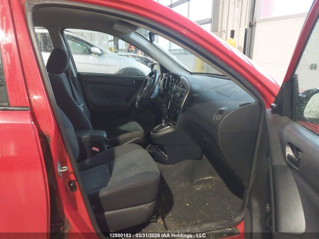 12580183 :رقم المزاد ، 2T1KR32E85C900151 vin ، 2005 Toyota Matrix Xr مزاد بيع