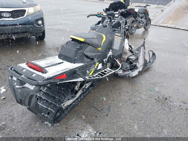 SN1EKP8R1KC328005 Polaris Polaris