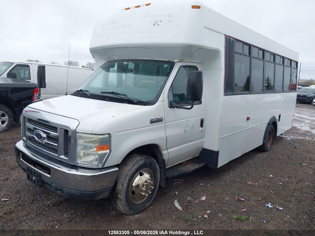 2010 Ford Econoline E450 Super Duty Cutwy Van მანქანა იყიდება აუქციონზე, vin: 1FDFE4FP3ADA08137, აუქციონის ნომერი: 12583305