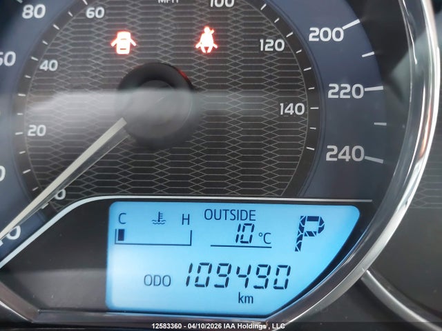 2T1BURHE1GC546260 Toyota COROLLA LE