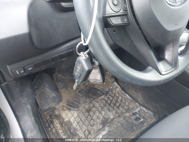 12583378 :رقم المزاد ، 5YFBPMBE7NP272661 vin ، 2022 Toyota Corolla L مزاد بيع