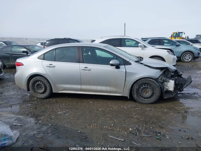 12583378 :رقم المزاد ، 5YFBPMBE7NP272661 vin ، 2022 Toyota Corolla L مزاد بيع