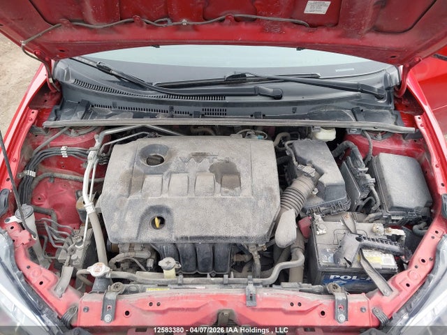 2T1BURHE6KC143934 Toyota COROLLA LE