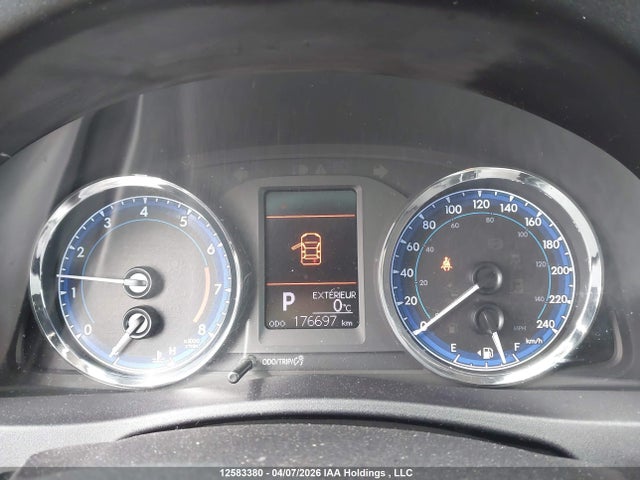 2T1BURHE6KC143934 Toyota COROLLA LE