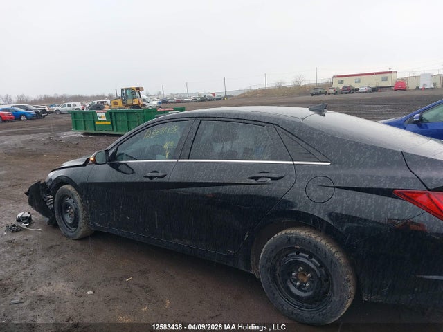 KMHLN4AG5NU305216 Hyundai Elantra