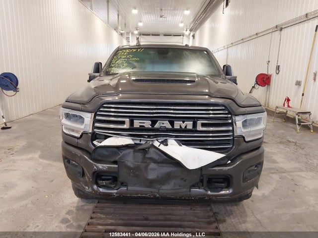 12583441 :رقم المزاد ، 3C63R3JLXPG599645 vin ، 2023 Ram 3500 Laramie مزاد بيع