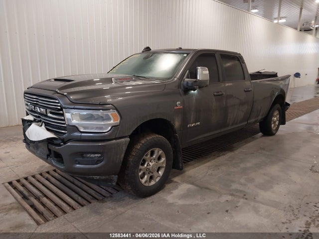 12583441 :رقم المزاد ، 3C63R3JLXPG599645 vin ، 2023 Ram 3500 Laramie مزاد بيع