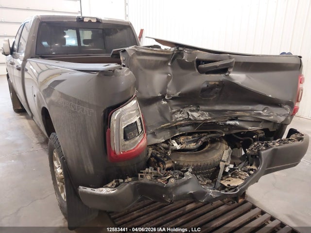 12583441 :رقم المزاد ، 3C63R3JLXPG599645 vin ، 2023 Ram 3500 Laramie مزاد بيع