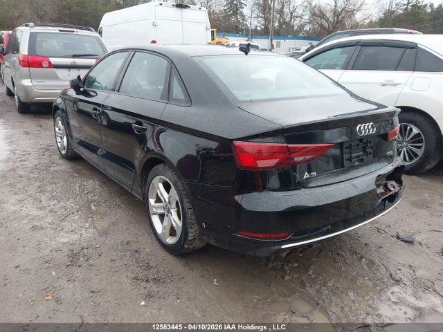 2017 Audi A3 Premium მანქანა იყიდება აუქციონზე, vin: WAUAUGFF7H1043122, აუქციონის ნომერი: 12583445