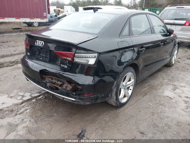 2017 Audi A3 Premium მანქანა იყიდება აუქციონზე, vin: WAUAUGFF7H1043122, აუქციონის ნომერი: 12583445