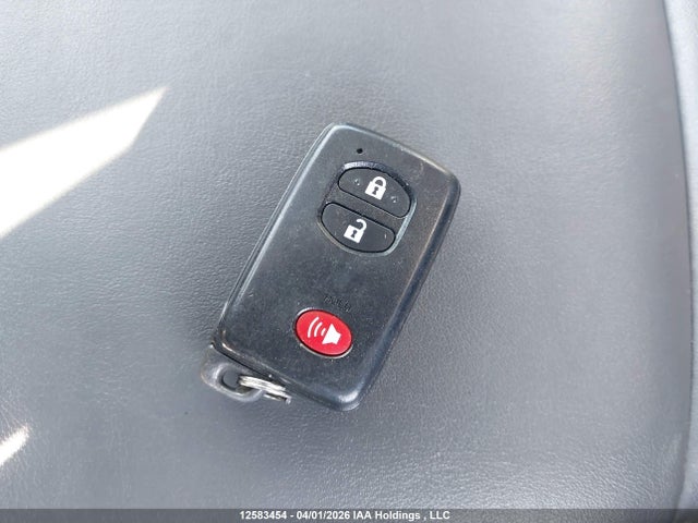 12583454 :رقم المزاد ، JTDZN3EU1C3035073 vin ، 2012 Toyota Prius V مزاد بيع