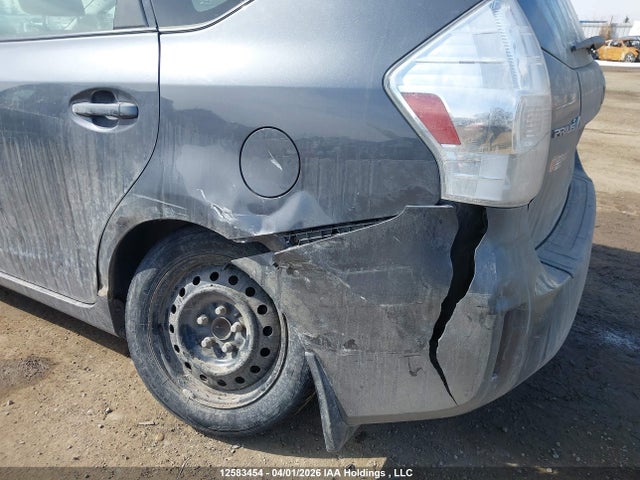 12583454 :رقم المزاد ، JTDZN3EU1C3035073 vin ، 2012 Toyota Prius V مزاد بيع