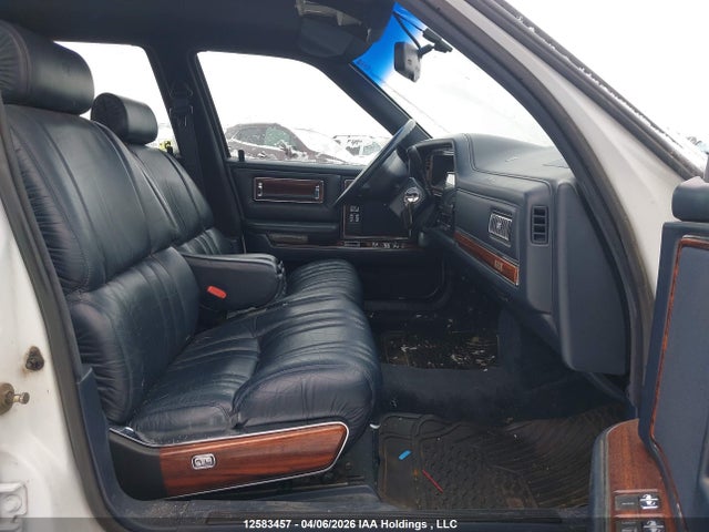 1991 Chrysler Imperial მანქანა იყიდება აუქციონზე, vin: 1C3XY56L4MD261818, აუქციონის ნომერი: 12583457