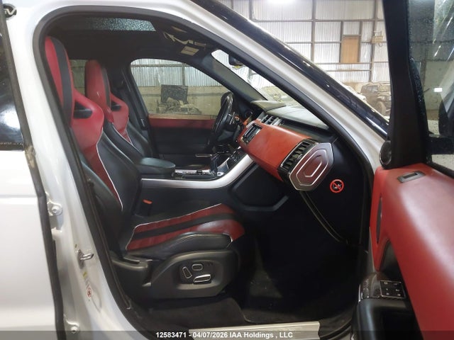 T98116 Land Rover Range Rover Sport Svr