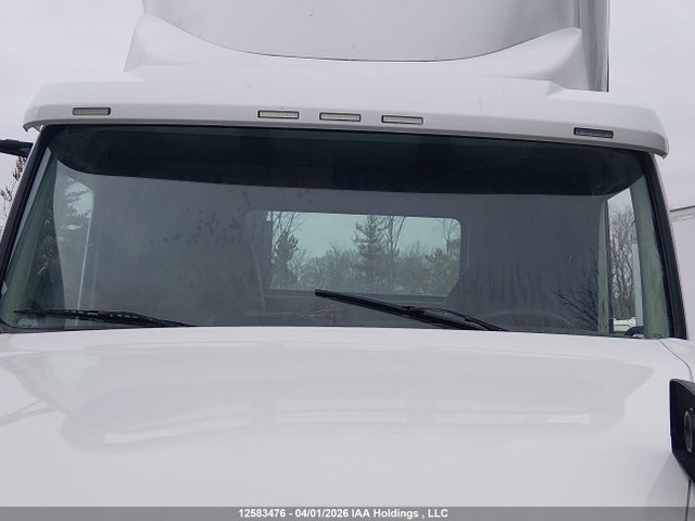 4V4MC9EHXJN885893 Volvo VNM
