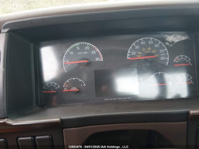 4V4MC9EHXJN885893 Volvo VNM