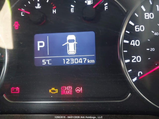 12583515 :رقم المزاد ، KNAHT8A37E7047507 vin ، 2014 Kia Rondo مزاد بيع