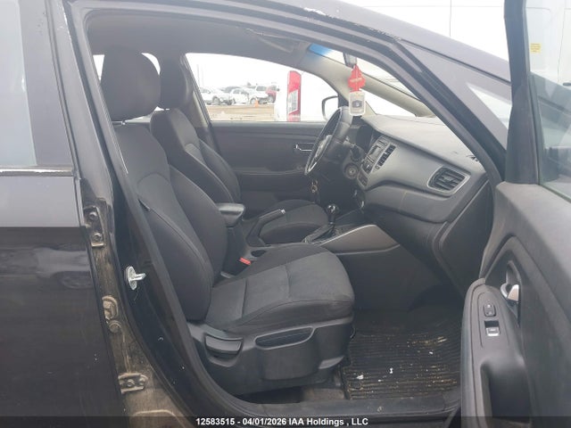 12583515 :رقم المزاد ، KNAHT8A37E7047507 vin ، 2014 Kia Rondo مزاد بيع
