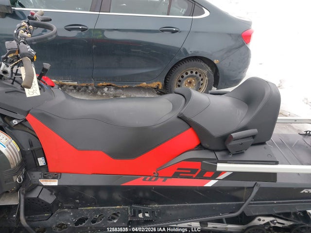YH2SSMLC8LR000343 Skidoo Skidoo.