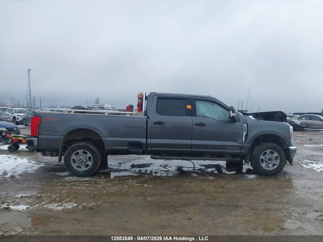 12583549 :رقم المزاد ، 1FT8W3BT1SEC14723 vin ، 2025 Ford F350 Super Duty مزاد بيع