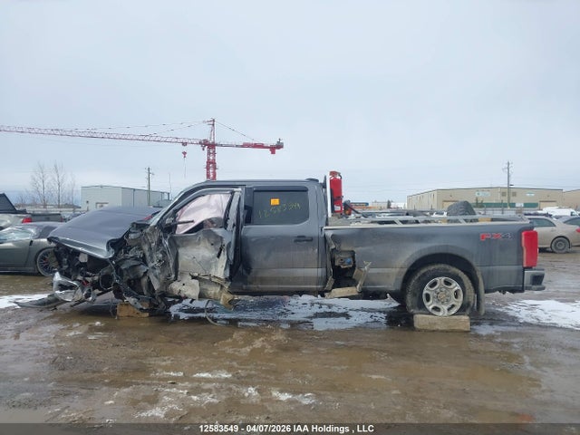 12583549 :رقم المزاد ، 1FT8W3BT1SEC14723 vin ، 2025 Ford F350 Super Duty مزاد بيع