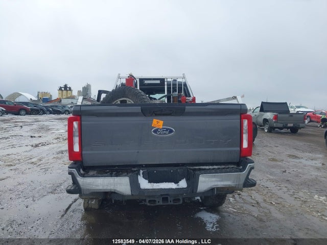 12583549 :رقم المزاد ، 1FT8W3BT1SEC14723 vin ، 2025 Ford F350 Super Duty مزاد بيع