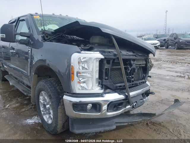12583549 :رقم المزاد ، 1FT8W3BT1SEC14723 vin ، 2025 Ford F350 Super Duty مزاد بيع