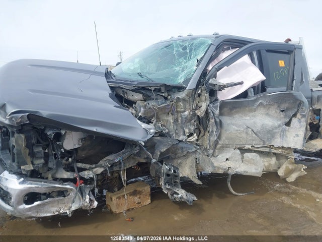 12583549 :رقم المزاد ، 1FT8W3BT1SEC14723 vin ، 2025 Ford F350 Super Duty مزاد بيع