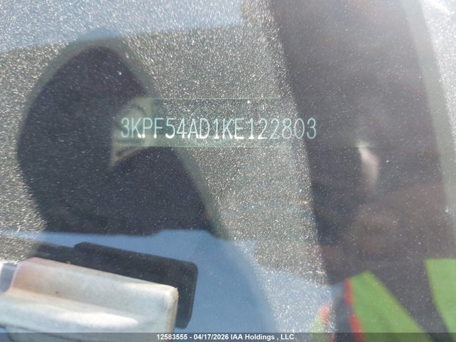 3KPF54AD1KE122803 KIA Forte
