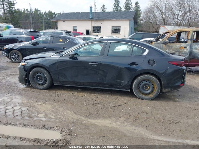 JM1BPBCM1K1144068 Mazda Mazda3 Gs