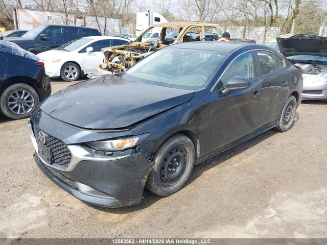 JM1BPBCM1K1144068 Mazda Mazda3 Gs