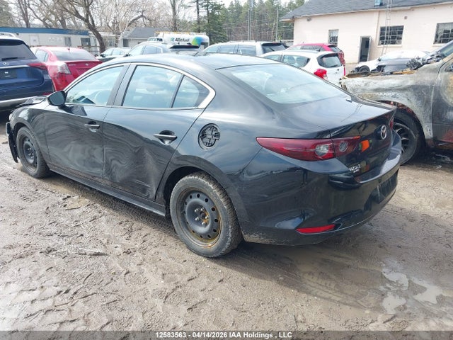 JM1BPBCM1K1144068 Mazda Mazda3 Gs