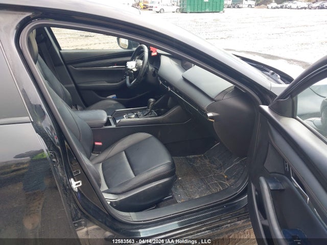 JM1BPBCM1K1144068 Mazda Mazda3 Gs