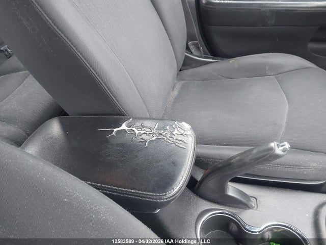 Продажа на аукционе авто 2013 Chrysler 200 Lx, vin: 1C3CCBAB0DN696937, номер лота: 12583589