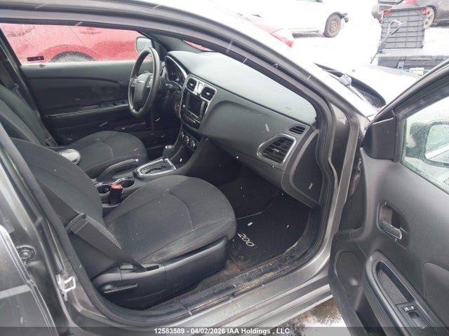 Продажа на аукционе авто 2013 Chrysler 200 Lx, vin: 1C3CCBAB0DN696937, номер лота: 12583589