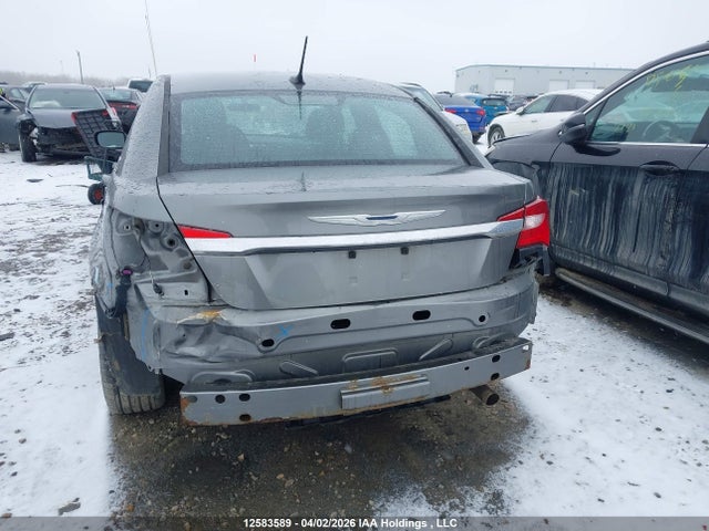 Продажа на аукционе авто 2013 Chrysler 200 Lx, vin: 1C3CCBAB0DN696937, номер лота: 12583589