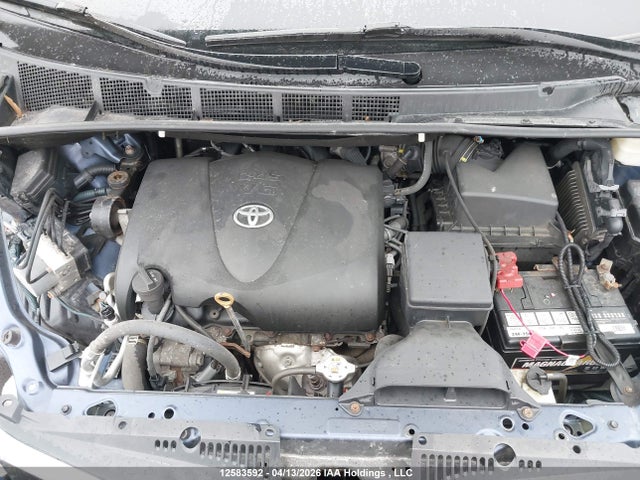 2018 Toyota Sienna Le V6 მანქანა იყიდება აუქციონზე, vin: 5TDKZ3DC3JS934740, აუქციონის ნომერი: 12583592