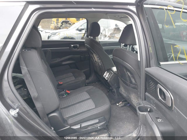 KNDRGDLG2N5103451 KIA Sorento Hybrid Lx