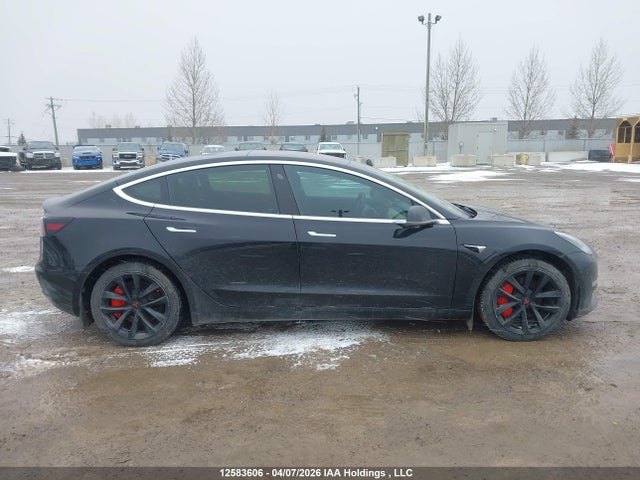 12583606 :رقم المزاد ، 5YJ3E1EB3JF109618 vin ، 2018 Tesla Model 3 مزاد بيع