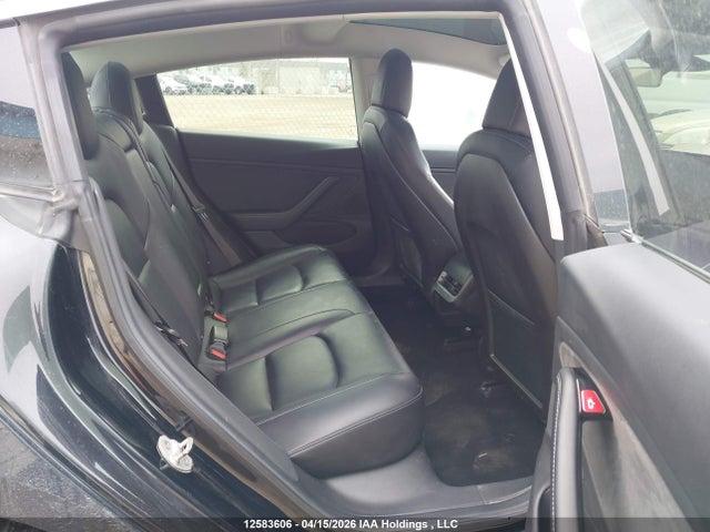 12583606 :رقم المزاد ، 5YJ3E1EB3JF109618 vin ، 2018 Tesla Model 3 مزاد بيع