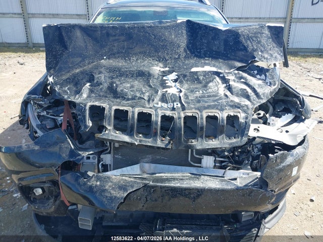 1C4PJLCX1KD143234 Jeep Cherokee Latitude