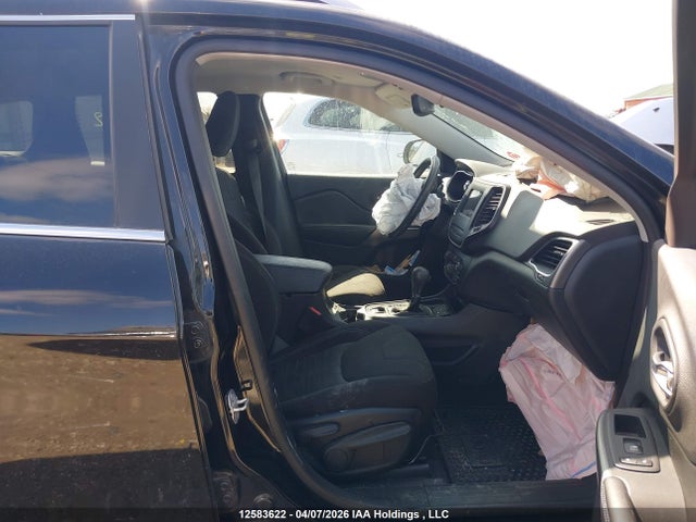 1C4PJLCX1KD143234 Jeep Cherokee Latitude