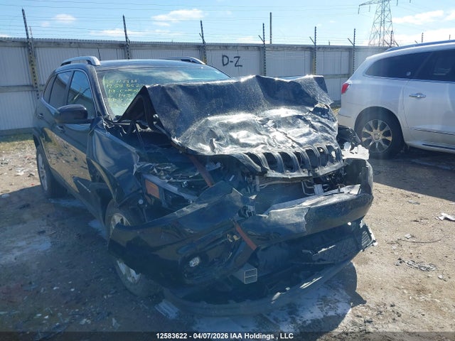 1C4PJLCX1KD143234 Jeep Cherokee Latitude